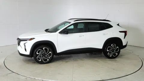 More photos of 2025 Chevrolet Trax 2RS at Tom Gill Chevrolet, KY