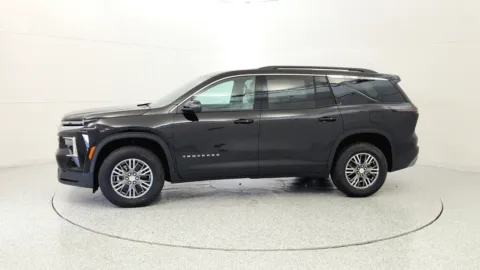 More photos of 2026 Chevrolet Traverse FWD LT at Tom Gill Chevrolet, KY