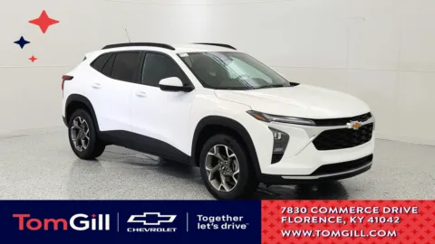 White 2025 Chevrolet Trax LT for sale in Florence, KY
