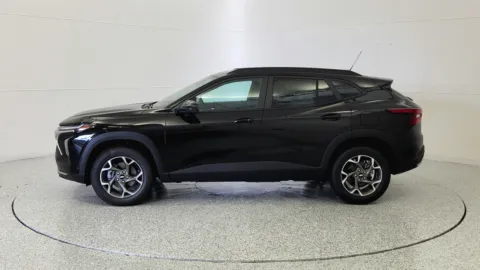 More photos of 2025 Chevrolet Trax LT at Tom Gill Chevrolet, KY