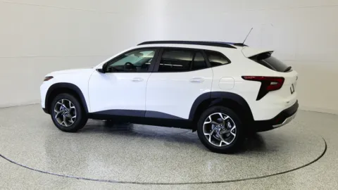 More photos of 2025 Chevrolet Trax LT at Tom Gill Chevrolet, KY