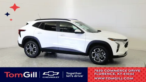 White 2025 Chevrolet Trax LT for sale in Florence, KY