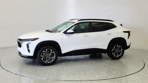 More photos of 2025 Chevrolet Trax LT at Tom Gill Chevrolet, KY