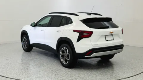 More photos of 2025 Chevrolet Trax LT at Tom Gill Chevrolet, KY