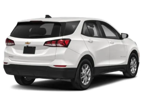 More photos of 2022 Chevrolet Equinox RS at Tom Gill Chevrolet, KY