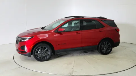 More photos of 2022 Chevrolet Equinox RS at Tom Gill Chevrolet, KY
