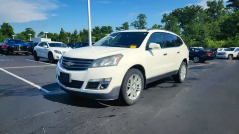 More photos of 2015 Chevrolet Traverse LT at Tom Gill Chevrolet, KY