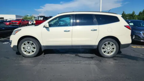 More photos of 2015 Chevrolet Traverse LT at Tom Gill Chevrolet, KY