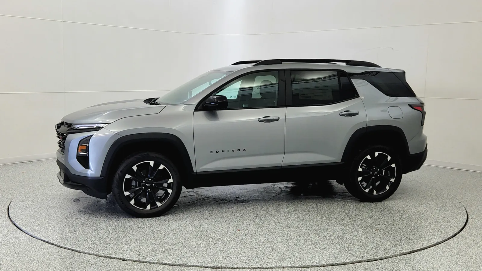 2026 Chevrolet Equinox RS photo 2