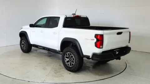 More photos of 2025 Chevrolet Colorado 4WD ZR2 at Tom Gill Chevrolet, KY