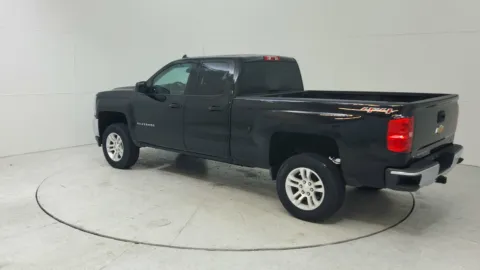 More photos of 2016 Chevrolet Silverado 1500 LT at Tom Gill Chevrolet, KY