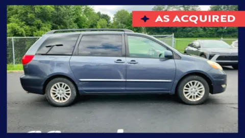 Black 2008 Toyota Sienna XLE for sale in Florence, KY