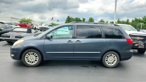 More photos of 2008 Toyota Sienna XLE at Tom Gill Chevrolet, KY