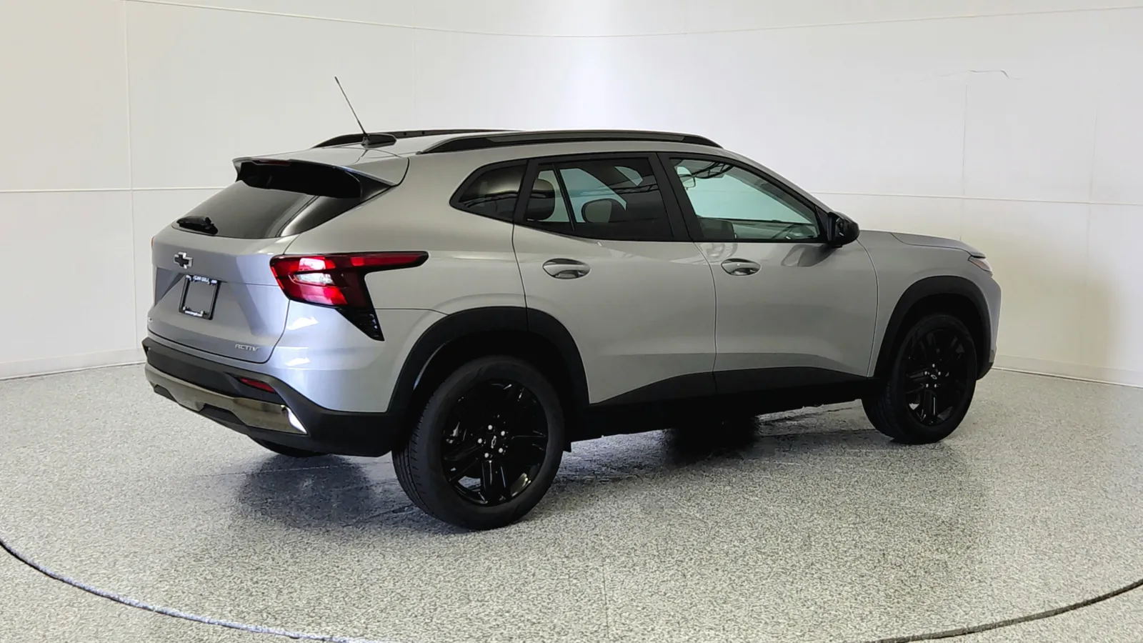 2025 Chevrolet Trax ACTIV photo 2