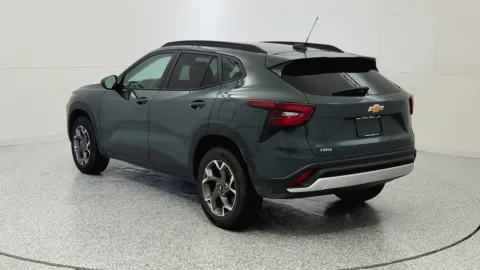 More photos of 2025 Chevrolet Trax LT at Tom Gill Chevrolet, KY