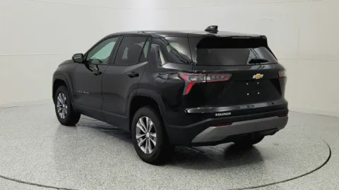 More photos of 2025 Chevrolet Equinox FWD LT at Tom Gill Chevrolet, KY