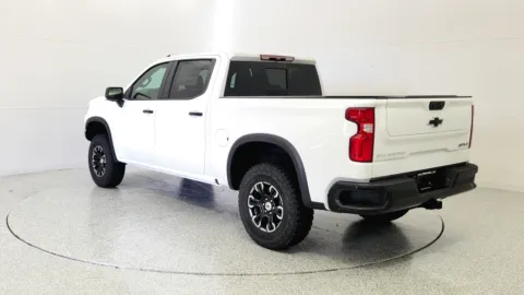 More photos of 2025 Chevrolet Silverado 1500 ZR2 at Tom Gill Chevrolet, KY