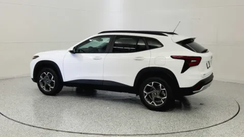 More photos of 2025 Chevrolet Trax LT at Tom Gill Chevrolet, KY