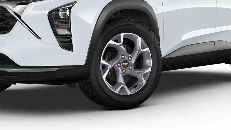 White 2025 Chevrolet Trax LT for sale in Florence, KY