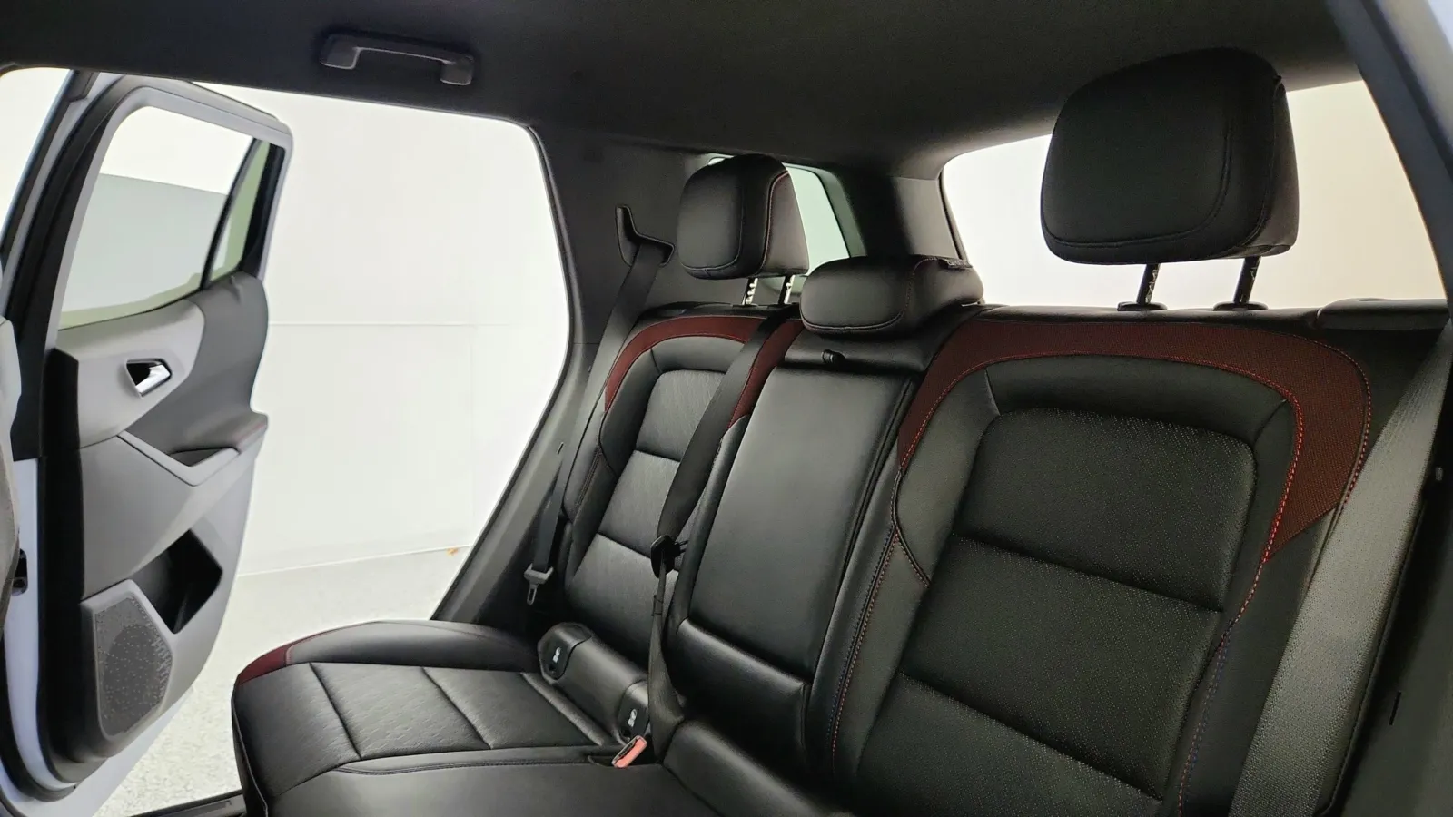 2026 Chevrolet Equinox RS photo 32
