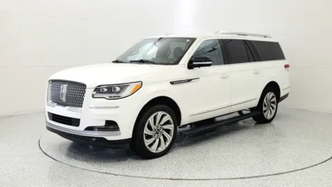 Another view of 2022 Lincoln Navigator L Reserve for sale in Florence, KY at Tom Gill Chevrolet