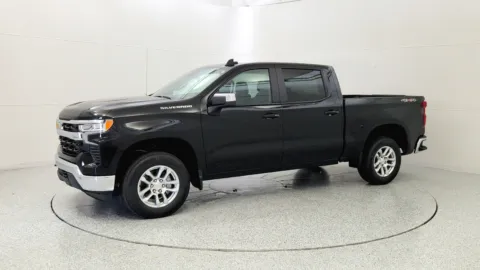 Another view of 2026 Chevrolet Silverado 1500 LT with 1LT for sale in Florence, KY at Tom Gill Chevrolet