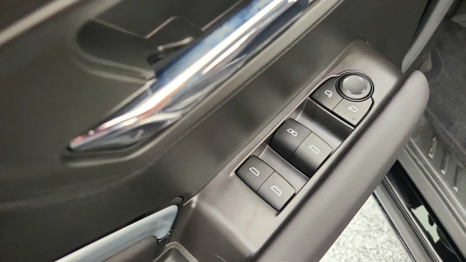 2026 Chevrolet Colorado Z71 photo 27