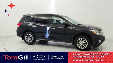 Black 2015 Nissan Pathfinder SV for sale in Florence, KY