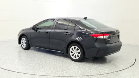 More photos of 2022 Toyota Corolla LE at Tom Gill Chevrolet, KY