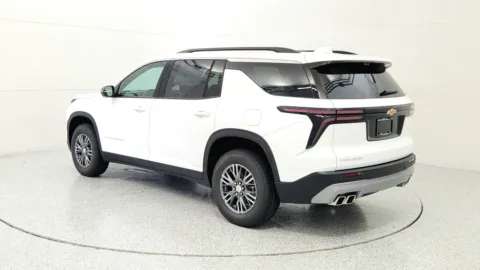 More photos of 2026 Chevrolet Traverse FWD LT at Tom Gill Chevrolet, KY