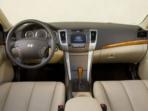 More photos of 2010 Hyundai Sonata GLS at Tom Gill Chevrolet, KY