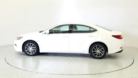 More photos of 2018 Lexus ES 350 at Tom Gill Chevrolet, KY