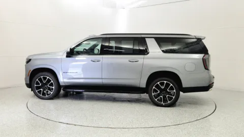 More photos of 2025 Chevrolet Suburban RST at Tom Gill Chevrolet, KY