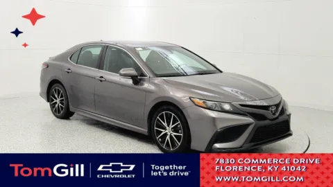 Gray 2023 Toyota Camry SE for sale in Florence, KY