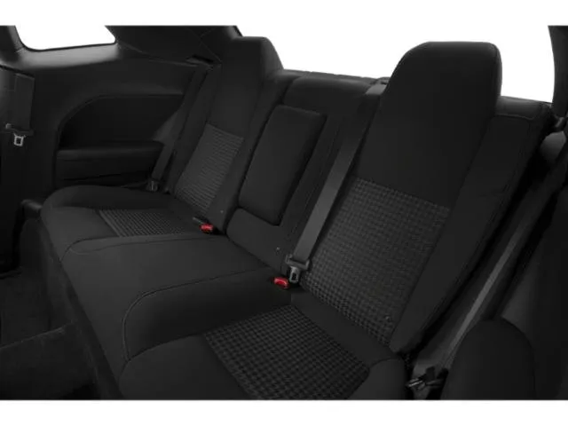 2019 Dodge Challenger R/T photo 4