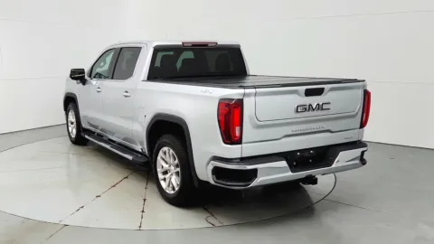More photos of 2021 GMC Sierra 1500 SLT at Tom Gill Chevrolet, KY