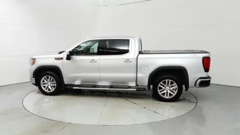 More photos of 2021 GMC Sierra 1500 SLT at Tom Gill Chevrolet, KY