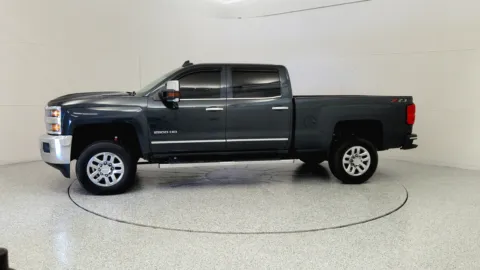 More photos of 2018 Chevrolet Silverado 2500HD LTZ at Tom Gill Chevrolet, KY