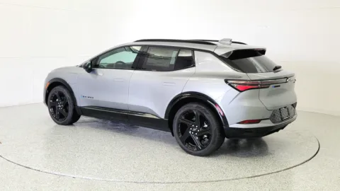 More photos of 2025 Chevrolet Equinox EV RS at Tom Gill Chevrolet, KY