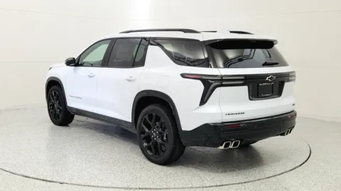 More photos of 2026 Chevrolet Traverse FWD RS at Tom Gill Chevrolet, KY