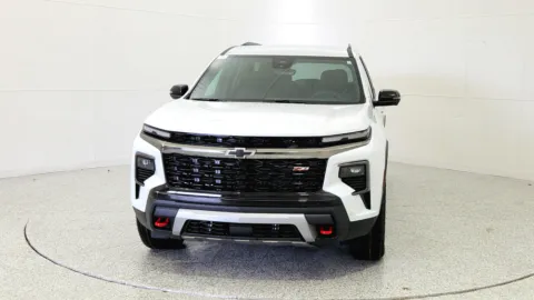 Photos of 2025 Chevrolet Express Commercial Cutaway Work Van for sale in Florence, KY at Tom Gill Chevrolet