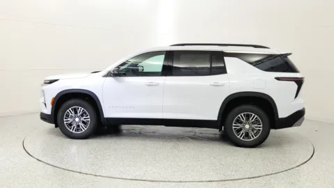 More photos of 2026 Chevrolet Traverse FWD LT at Tom Gill Chevrolet, KY