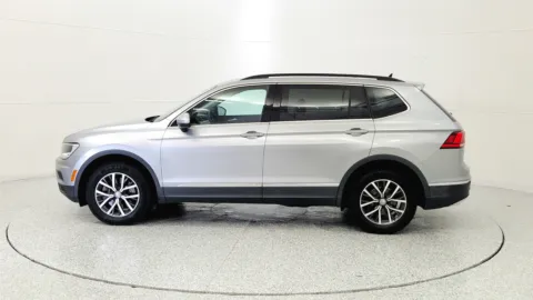 More photos of 2020 Volkswagen Tiguan SE at Tom Gill Chevrolet, KY