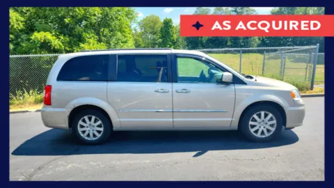 Beige 2016 Chrysler Town & Country Touring for sale in Florence, KY