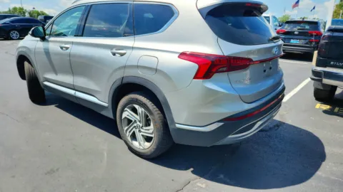 More photos of 2022 Hyundai Santa Fe SEL at Tom Gill Chevrolet, KY