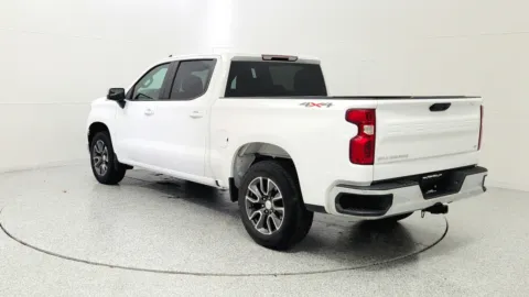 More photos of 2022 Chevrolet Silverado 1500 LT at Tom Gill Chevrolet, KY