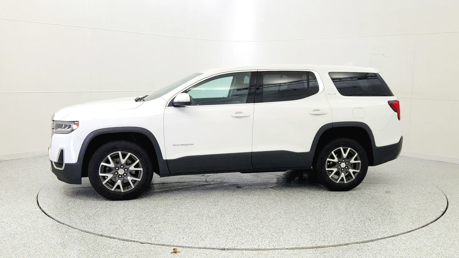2023 Gmc Acadia SLE photo 2