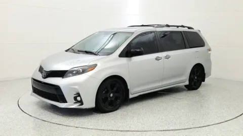 Another view of 2020 Toyota Sienna SE for sale in Florence, KY at Tom Gill Chevrolet