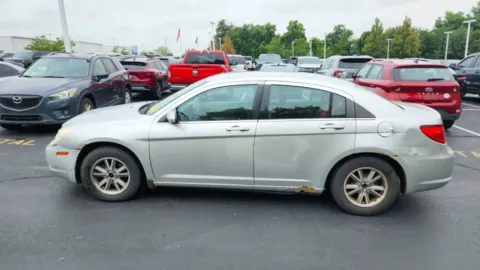 More photos of 2007 Chrysler Sebring Sdn at Tom Gill Chevrolet, KY