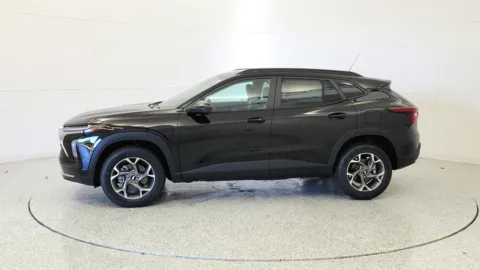More photos of 2025 Chevrolet Trax LT at Tom Gill Chevrolet, KY